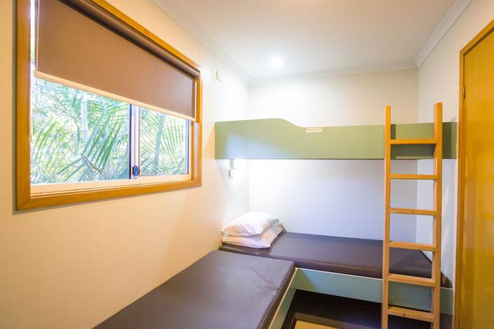 Room 6 of 67