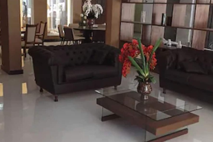 Lobby Entry