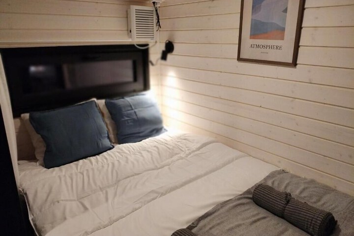 Room 25 of 256