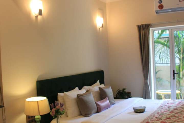 Room 17 of 39
