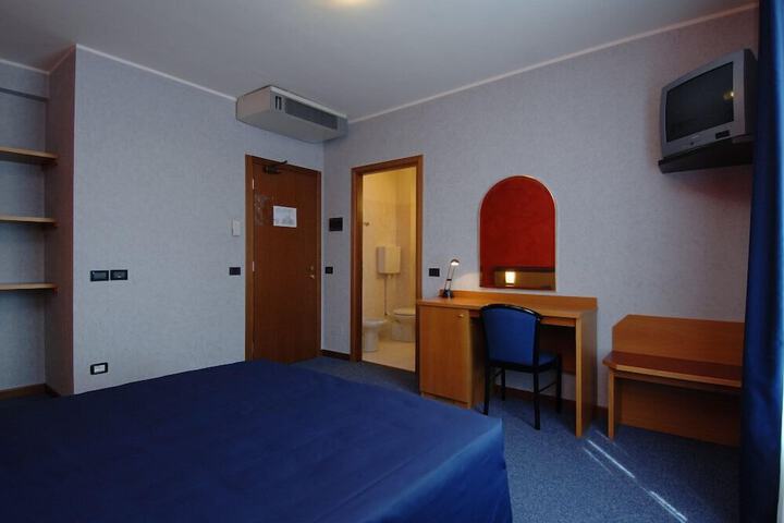 Inside Room Photo