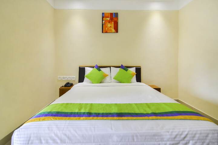 Room 15 of 49