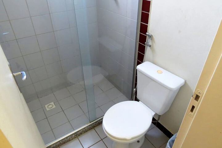 Room 10 of 29