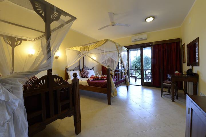 Room 2 of 49