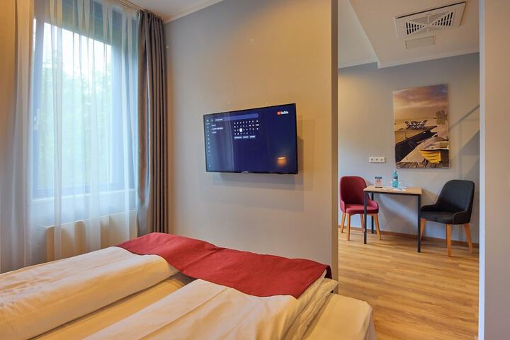Room 26 of 87