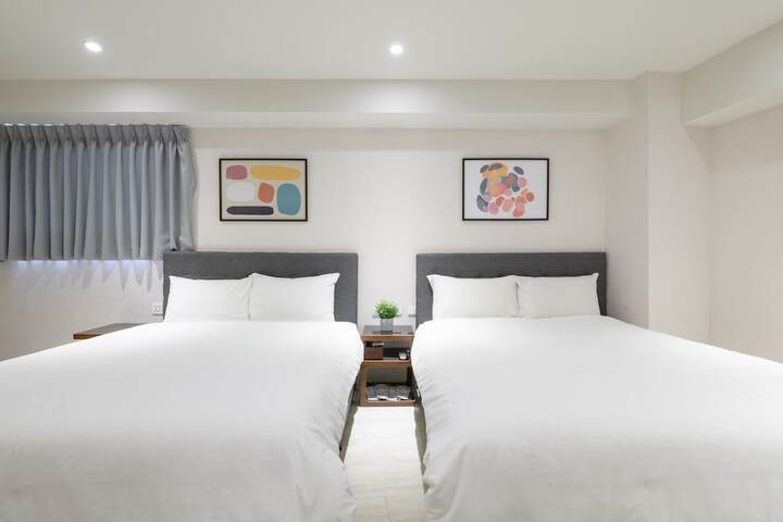 Room 6 of 49