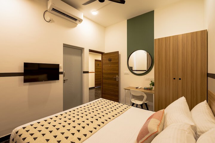 Room 14 of 22