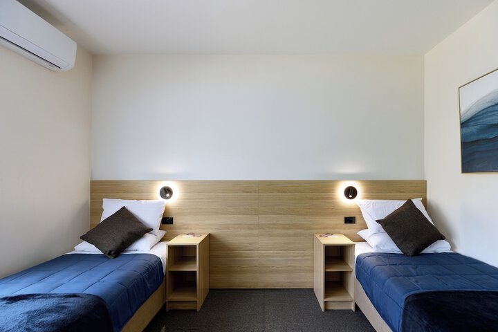 Room 7 of 22