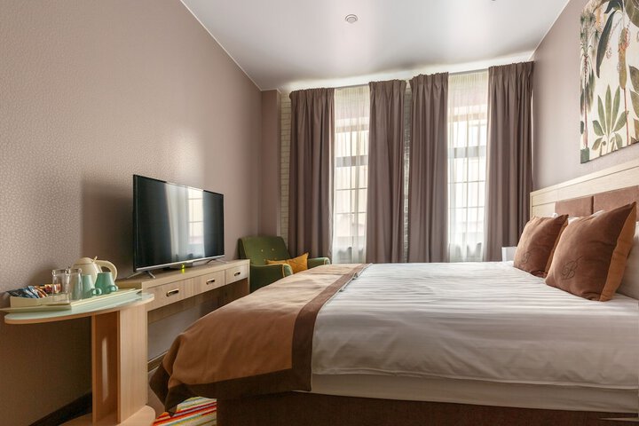 Room 10 of 89
