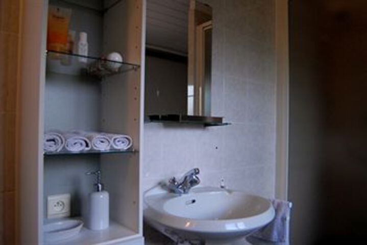 Room 2 of 30