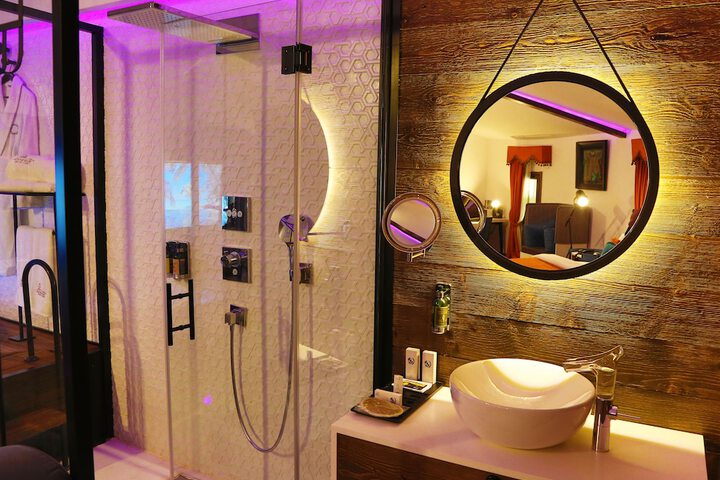 Bath Interior