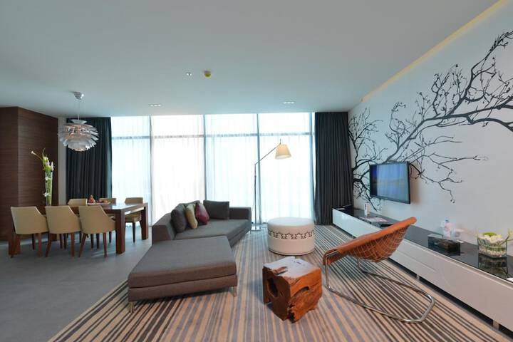 Room 21 of 68