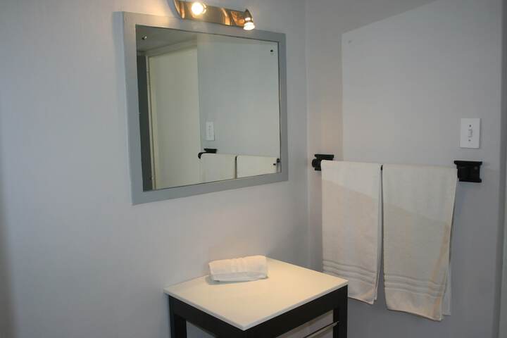Room 10 of 24
