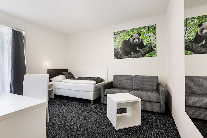 Room 44 of 139