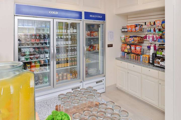 Snack bar