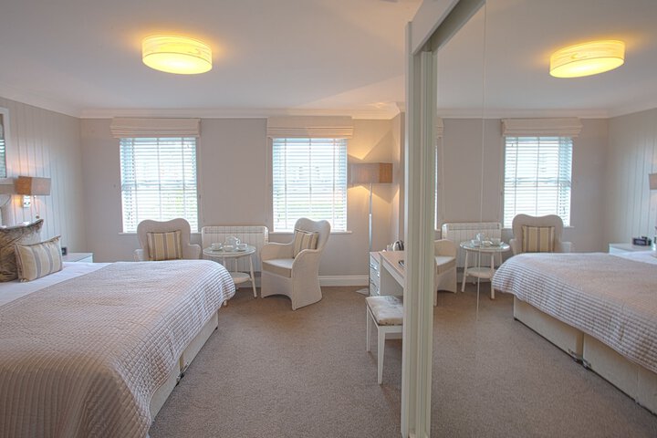 Room 9 of 31