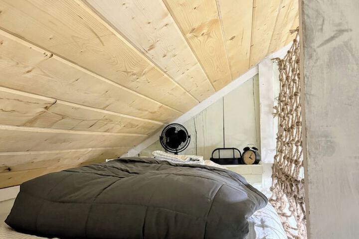 Room 4 of 117