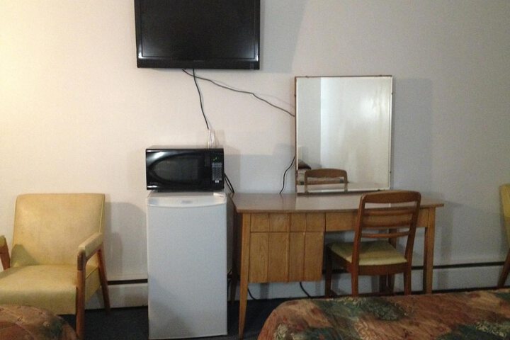 Room 9 of 39