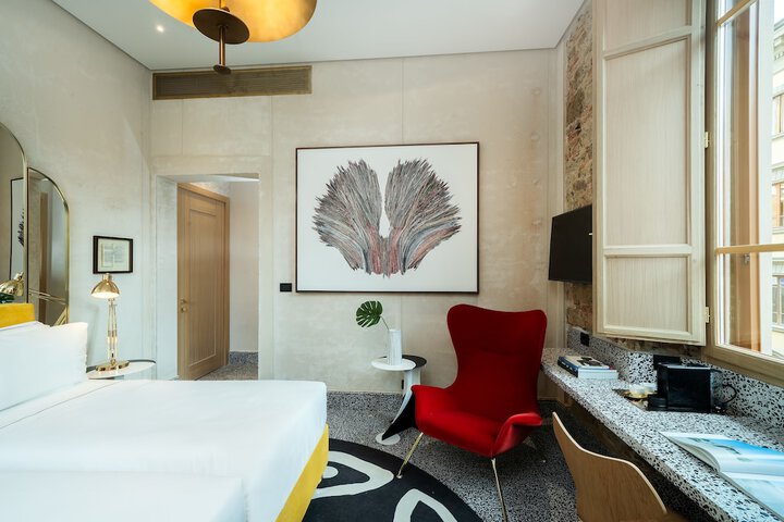 Room 16 of 95