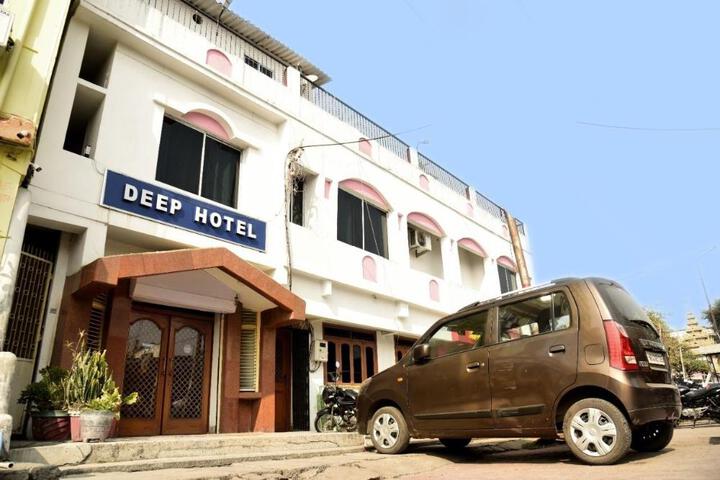 Deep Hotel Bodhgaya