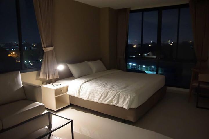 Room 30 of 73