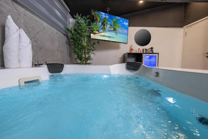 Photo of Lago Suites Hotel