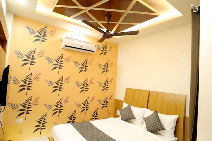 Room 4 of 19