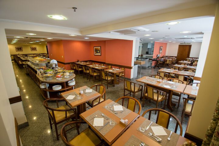 Dining 45 of 62
