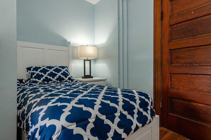Room 20 of 63