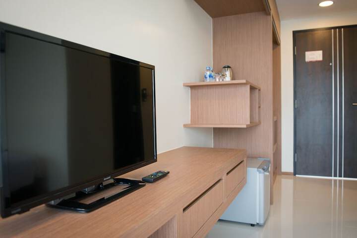 Room 52 of 90