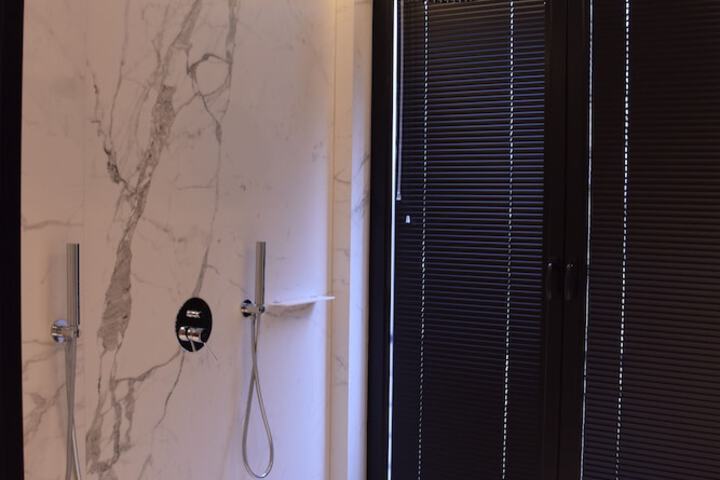 Room 68 of 77