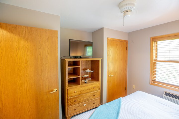 Room 16 of 96