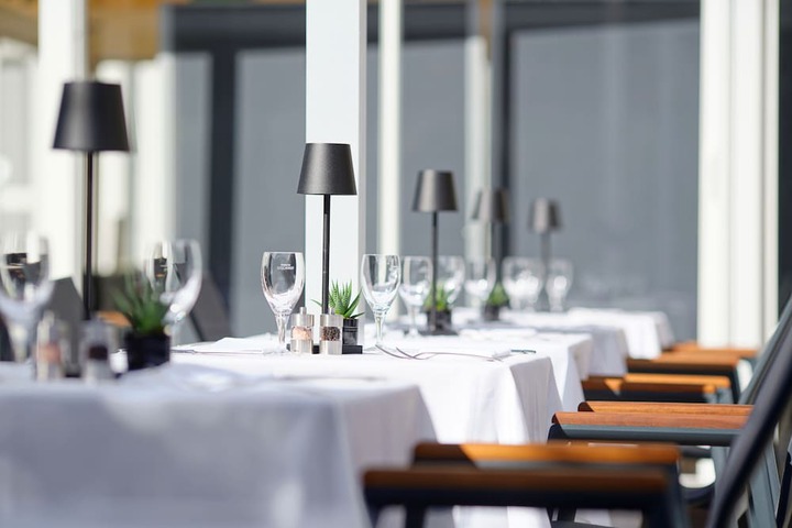 Dining 68 of 88