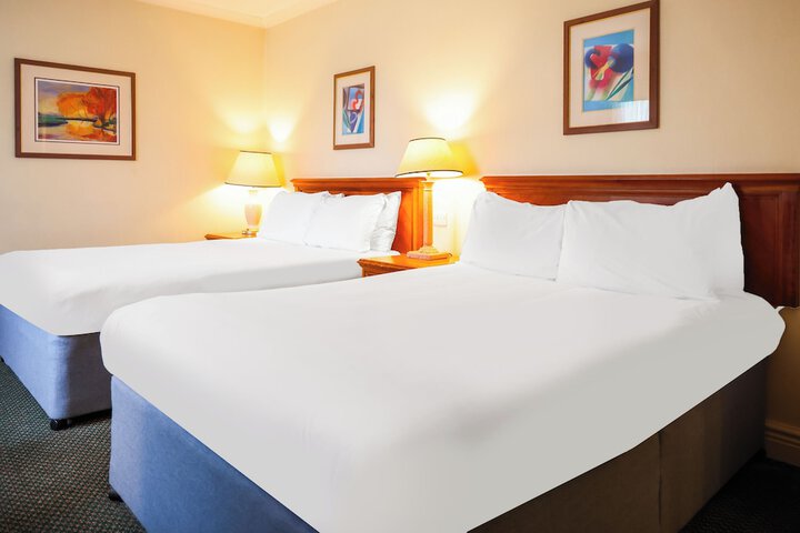 Room 44 of 75