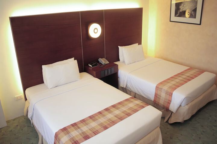 Room 9 of 73