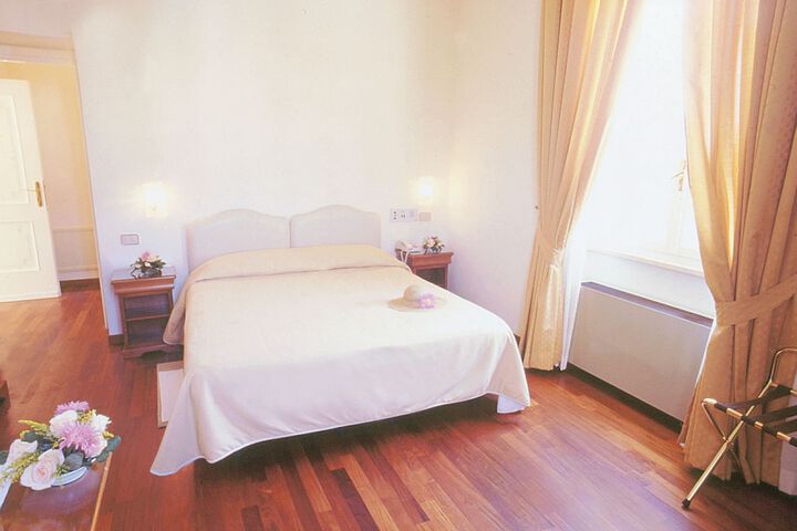 Room 8 of 59