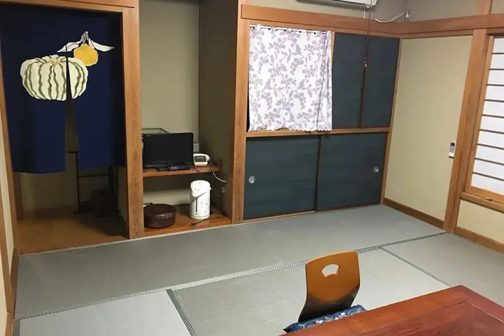 guest_rooms