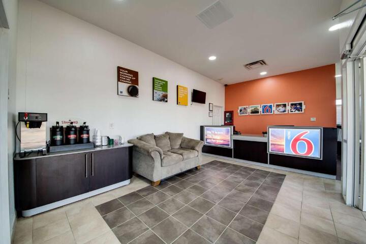 Shared lounge/TV area