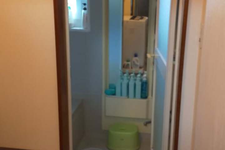 Room 8 of 14
