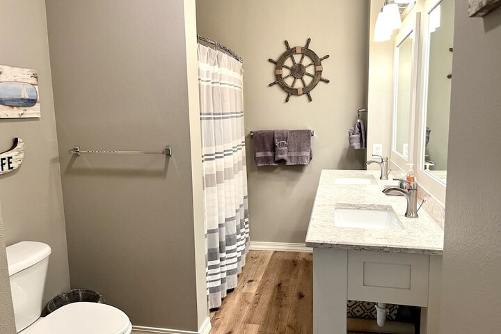 Room 10 of 25