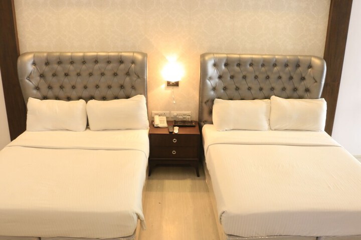 Room 13 of 47