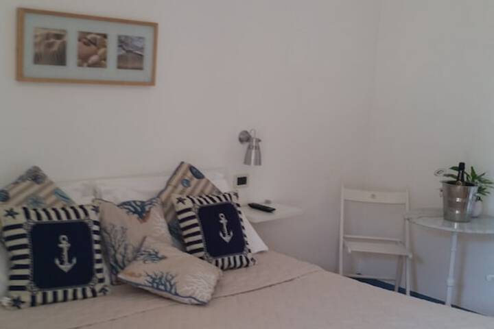 Room 5 of 24