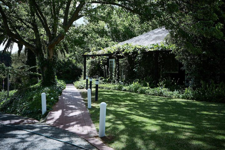 Hotel Exterior 75 of 86