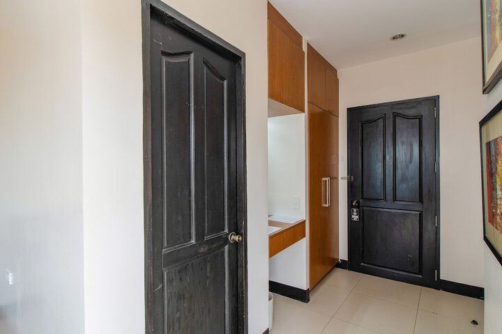 Room 18 of 36