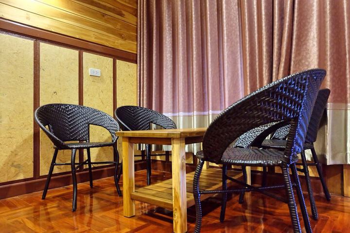 Room 11 of 22