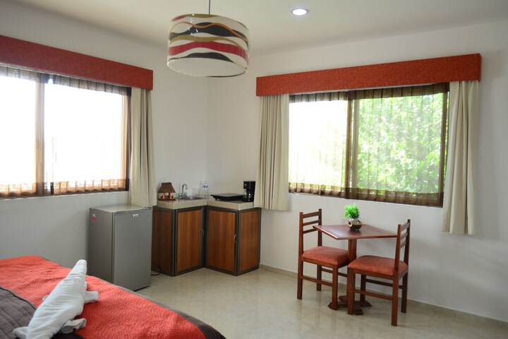 Room 21 of 80