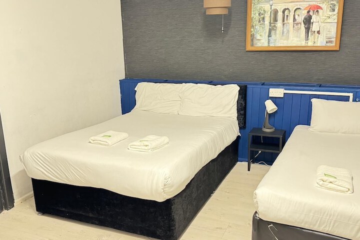 Room 50 of 106