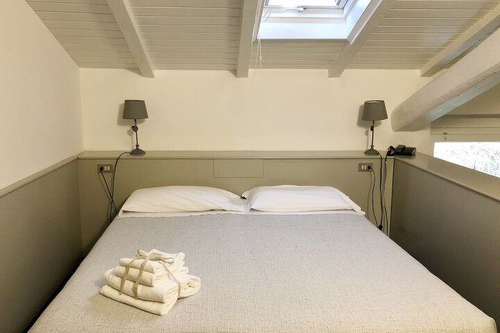 Room 25 of 79