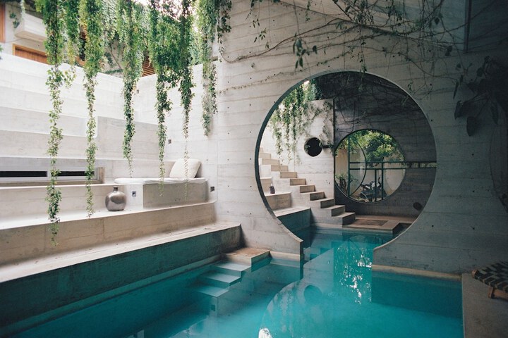 Pool 32 of 51