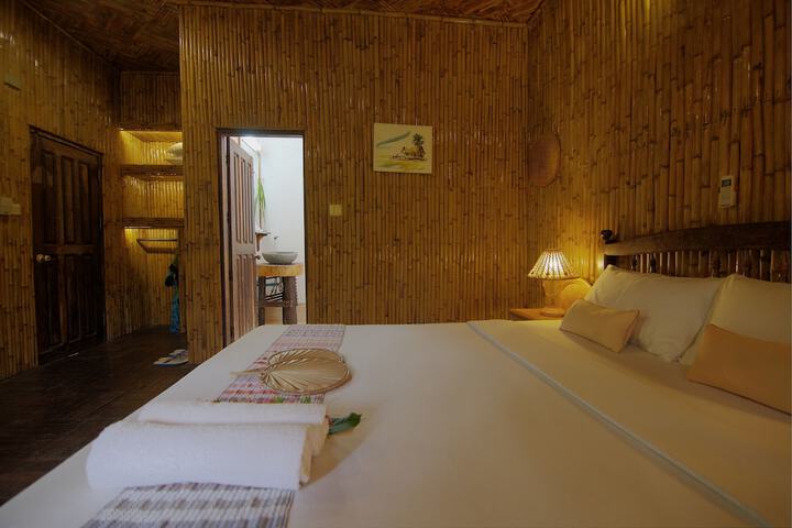 Room 12 of 86